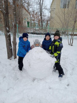 Прогулка в группе "Ветерок" Прогулка в группе "Ветерок".